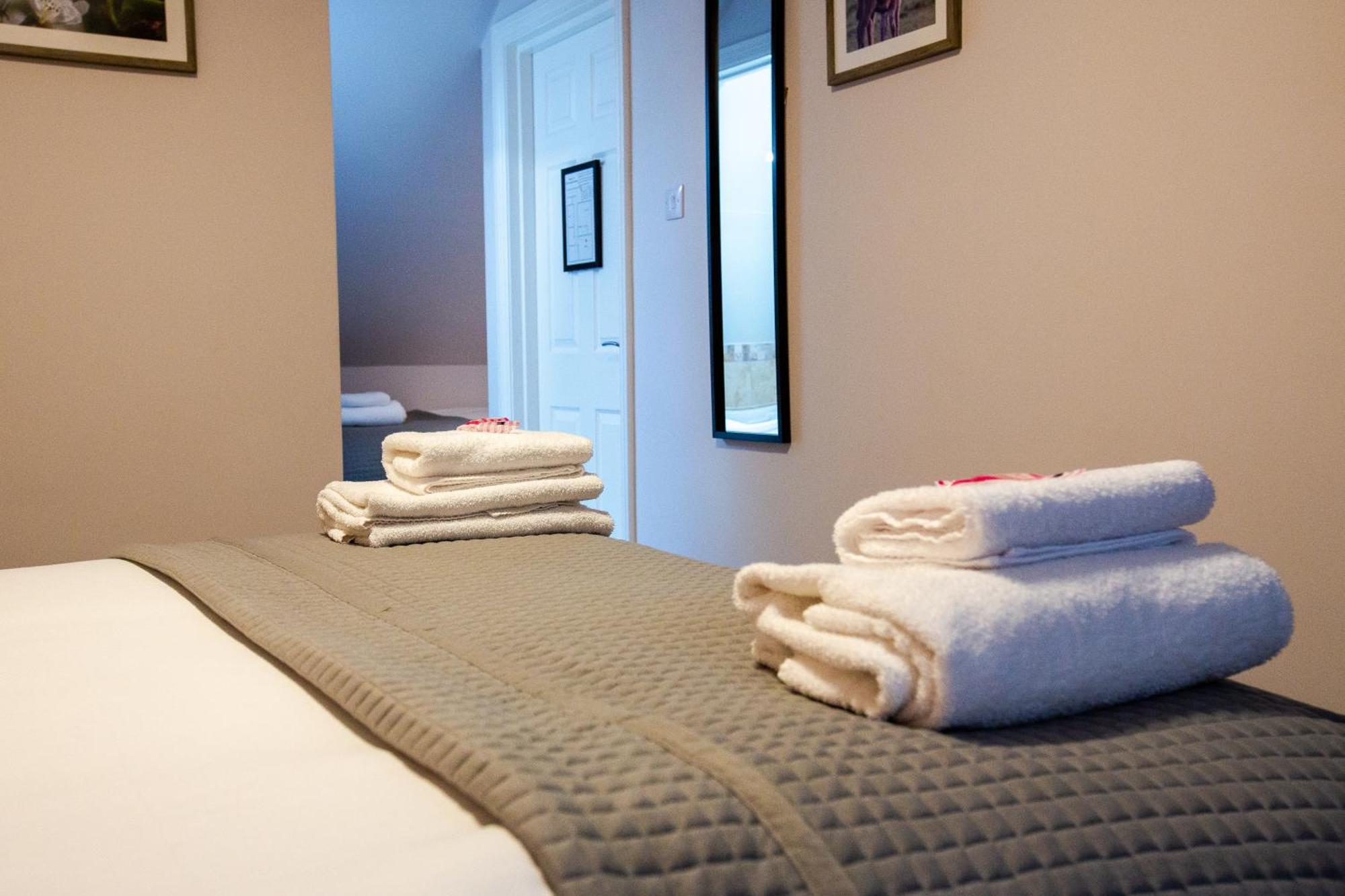 Woodfalls Inn Redlynch  Ngoại thất bức ảnh
